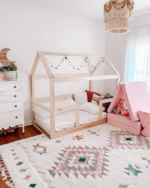 White Kenzie Carved Shag 5' 3" x 7' 6" Area Rug | Rugs USA