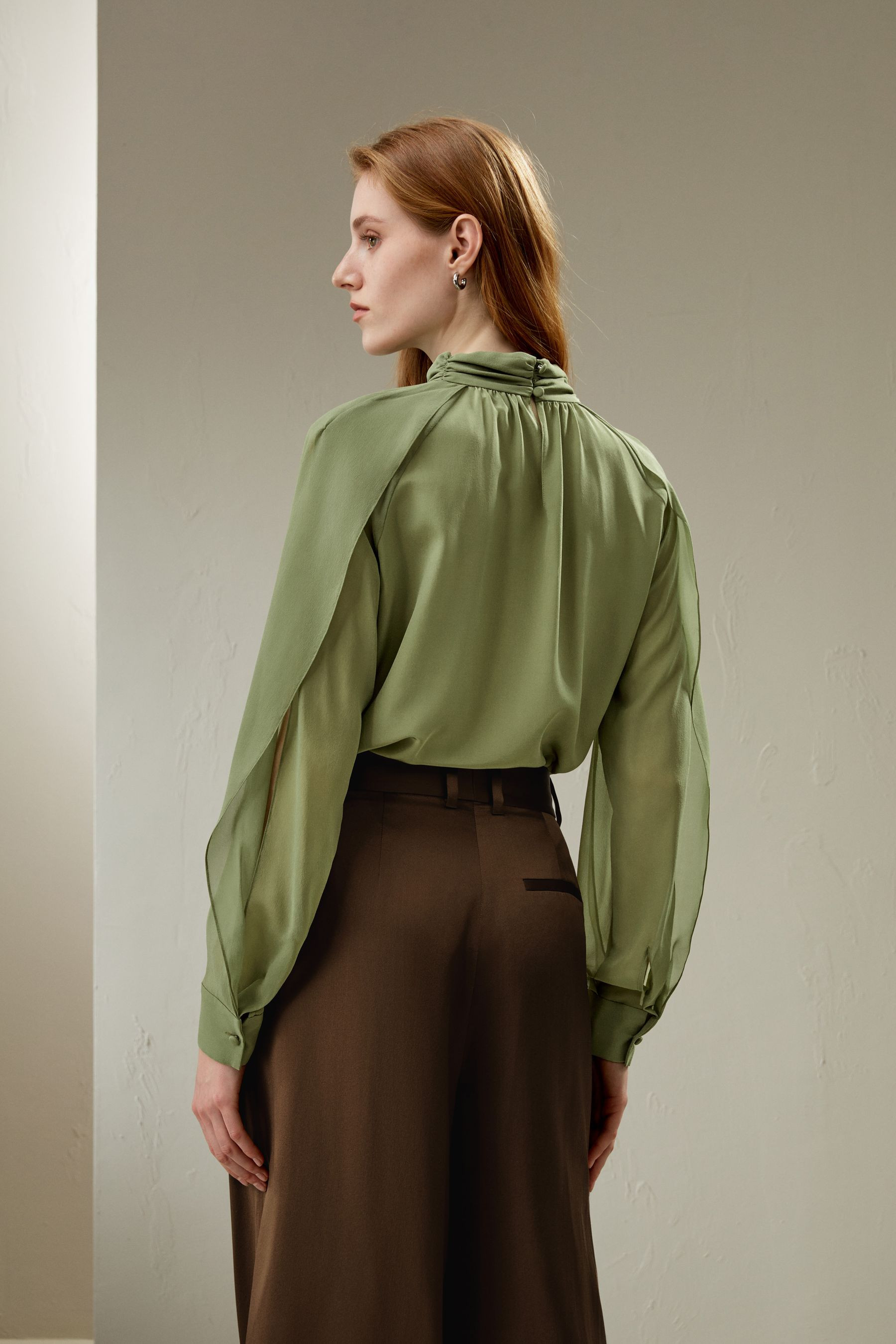 Side Slit Lantern Sleeve Blouse | LILYSILK