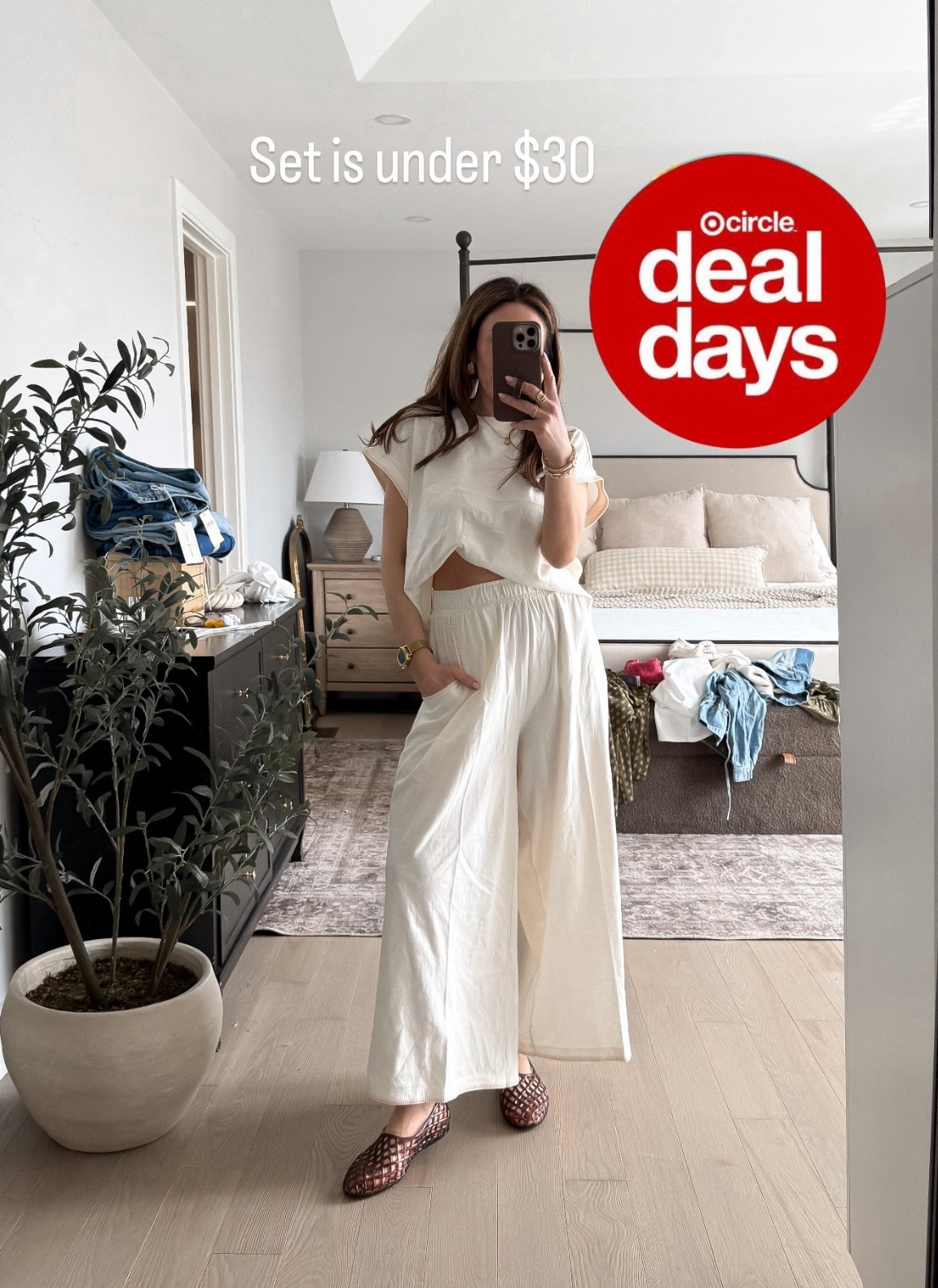 I can’t get over this set that’s under $30! I’m wearing size x small in both. 

#LTKPetite #LTKSeasonal #LTKSaleAlert