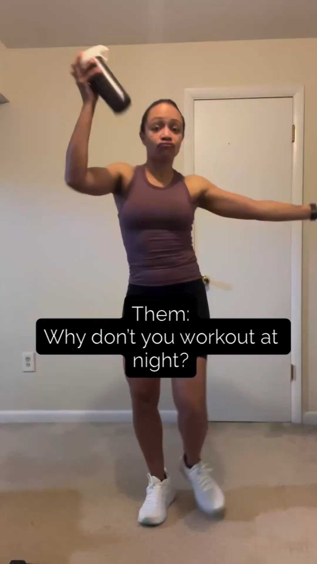It is not always fun waking up early to get my workout done. During the week, it’s my truly my only option if I want a quality work. Whenever I’ve decided to do it later in the day, there’s always something that comes up and it either distracts me while I’m doing the work out or prevents me from working out at all. Even on the weekends, the nap time runs are a struggle when I can do them. It could be partly mental, but also I’m 2-3 meals and running doesn’t feel great #iykyk

Yes, I would like an extra hour sleep, but I also like getting up, getting my body moving, and checking my workout off in my to do list.

Started a new @trainestcoach program today! A 20-minute treadmill run and lower body strength training. 

Happy Monday!