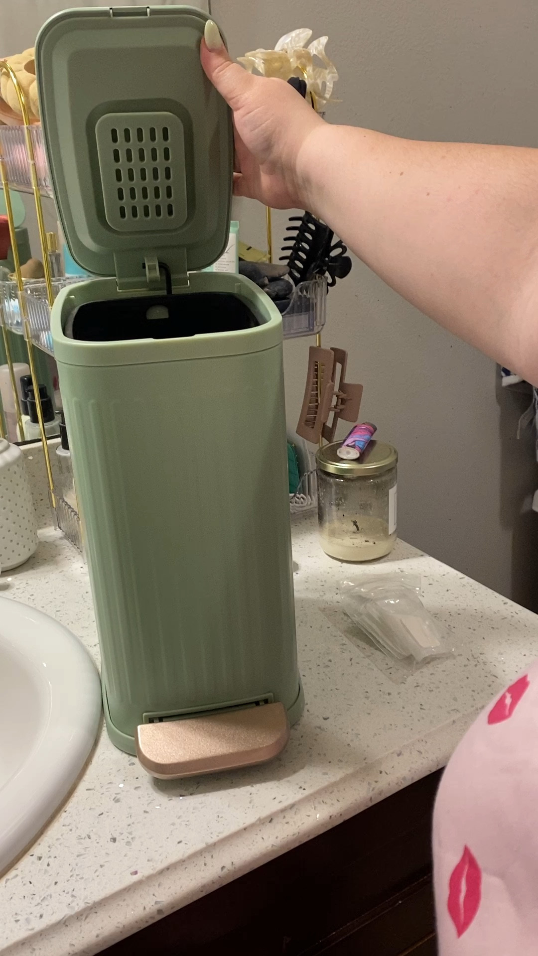 Trash can seen in my reels!💚💚

#LTKfindsunder100 #LTKhome #LTKfindsunder50