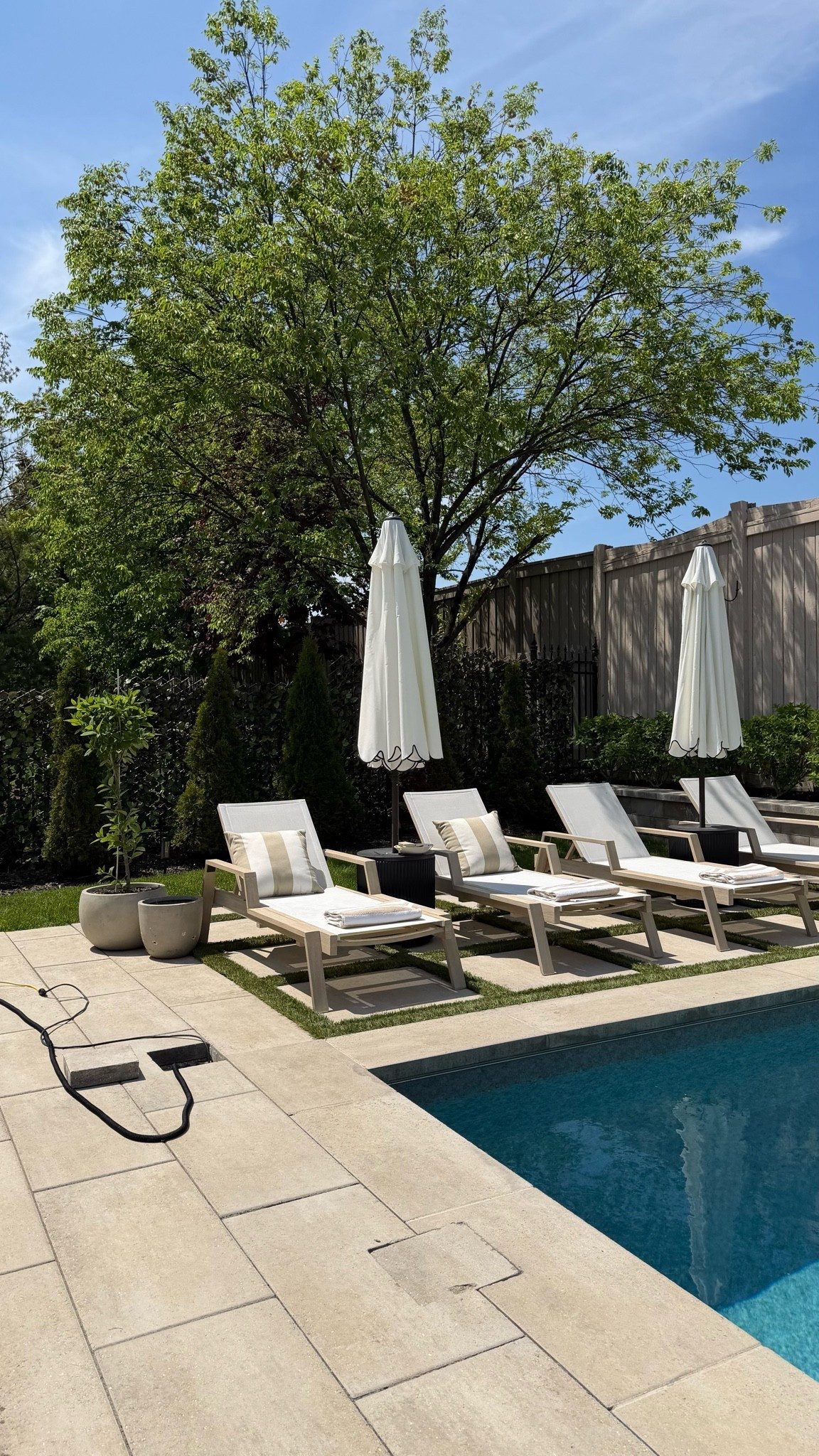 My loungers are on clearance !! 🚨🚨

#LTKcanada #LTKsummer #LTKhome