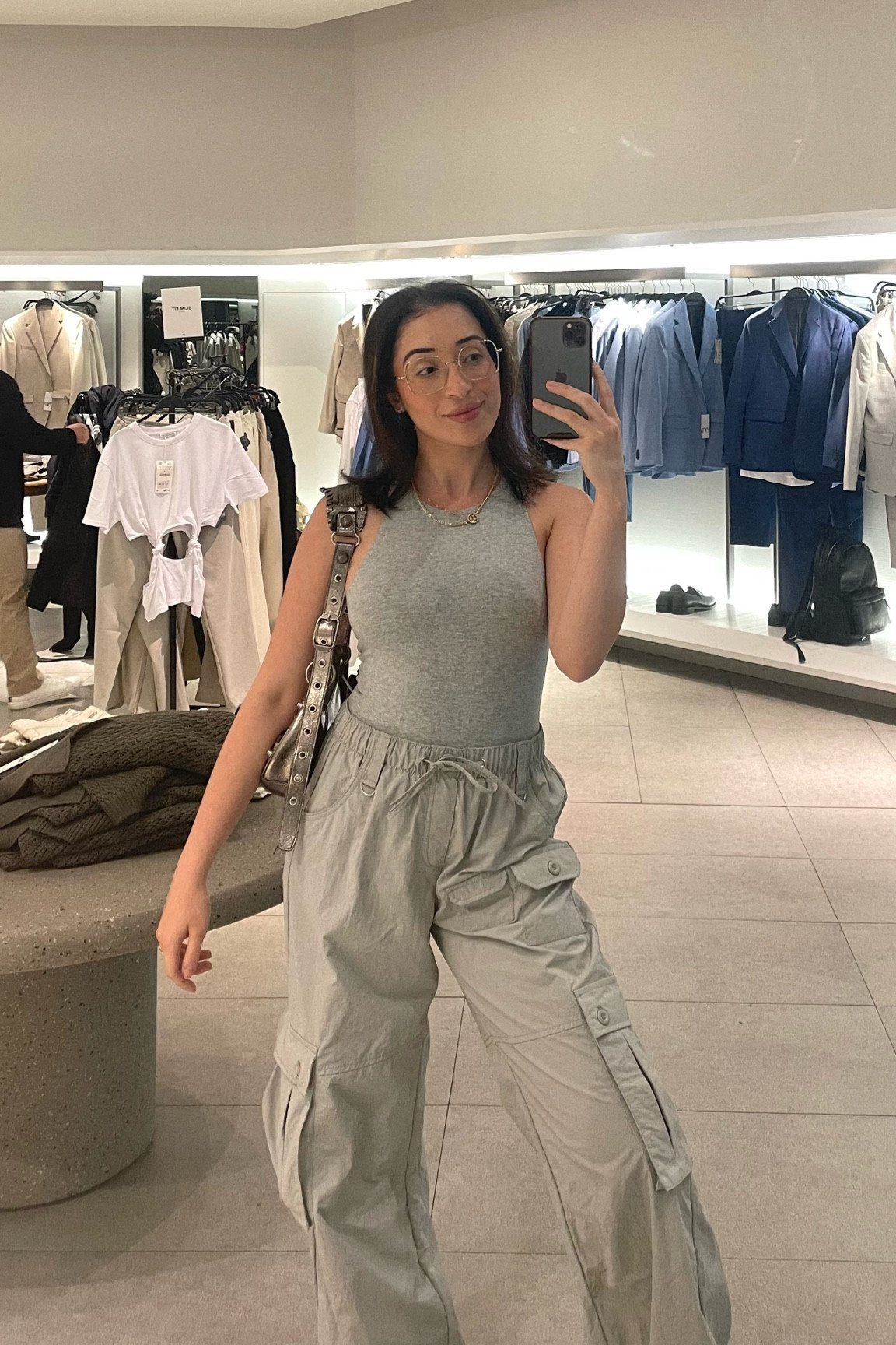 forever in love with cargo pants 🖤🐾 they can cover up a food baby so effortlessly while still being cozy, comfy, and trendy!! 

#LTKSeasonal #LTKGiftguide #LTKU #LTKfind #cargopants #windbreaker #baggypants #bootlegpants #baggycargos #streetstyle 

#LTKstyletip #LTKunder100 #LTKunder50