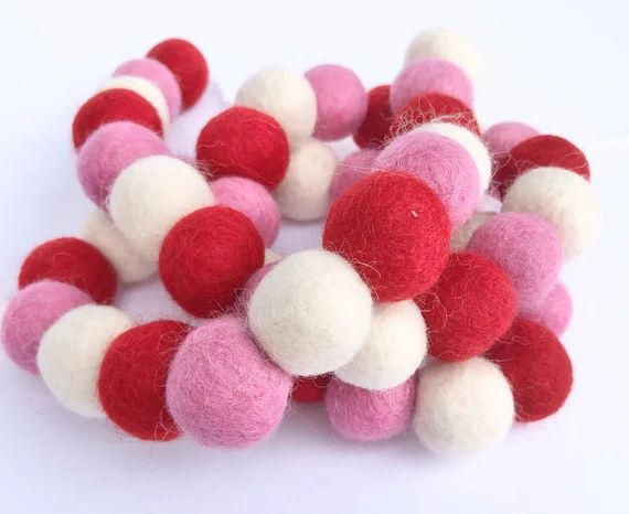 Valentine's Day Felt Ball Garland - Red, Pink and White pom pom garlands - Customizable Valentine... | Etsy (US)
