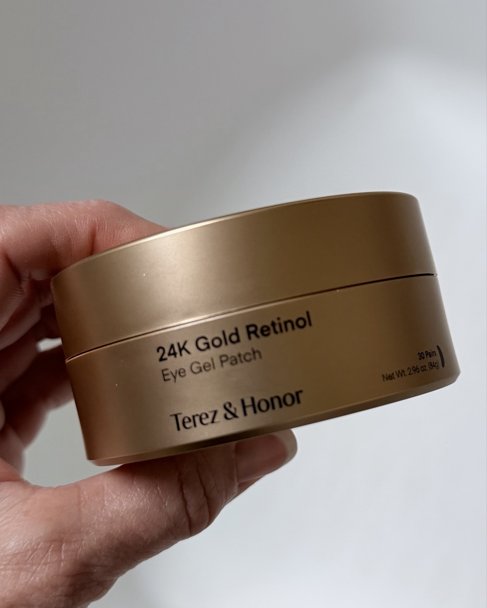 K-Beauty Care eye pads made with
Encapsulated Retinol + Collagen + Peptides + Caffeine.  Sensitive skin friendly. Leave on  for 20-30 minutes. 

*Retinol - helps visibly smooth fine lines; *Collagen - supports a firmer-looking contour
*Peptides - reinforce care
*Caffeine - helps the area look less puffy.

#LTKOver40 #LTKgrwm #LTKBeauty