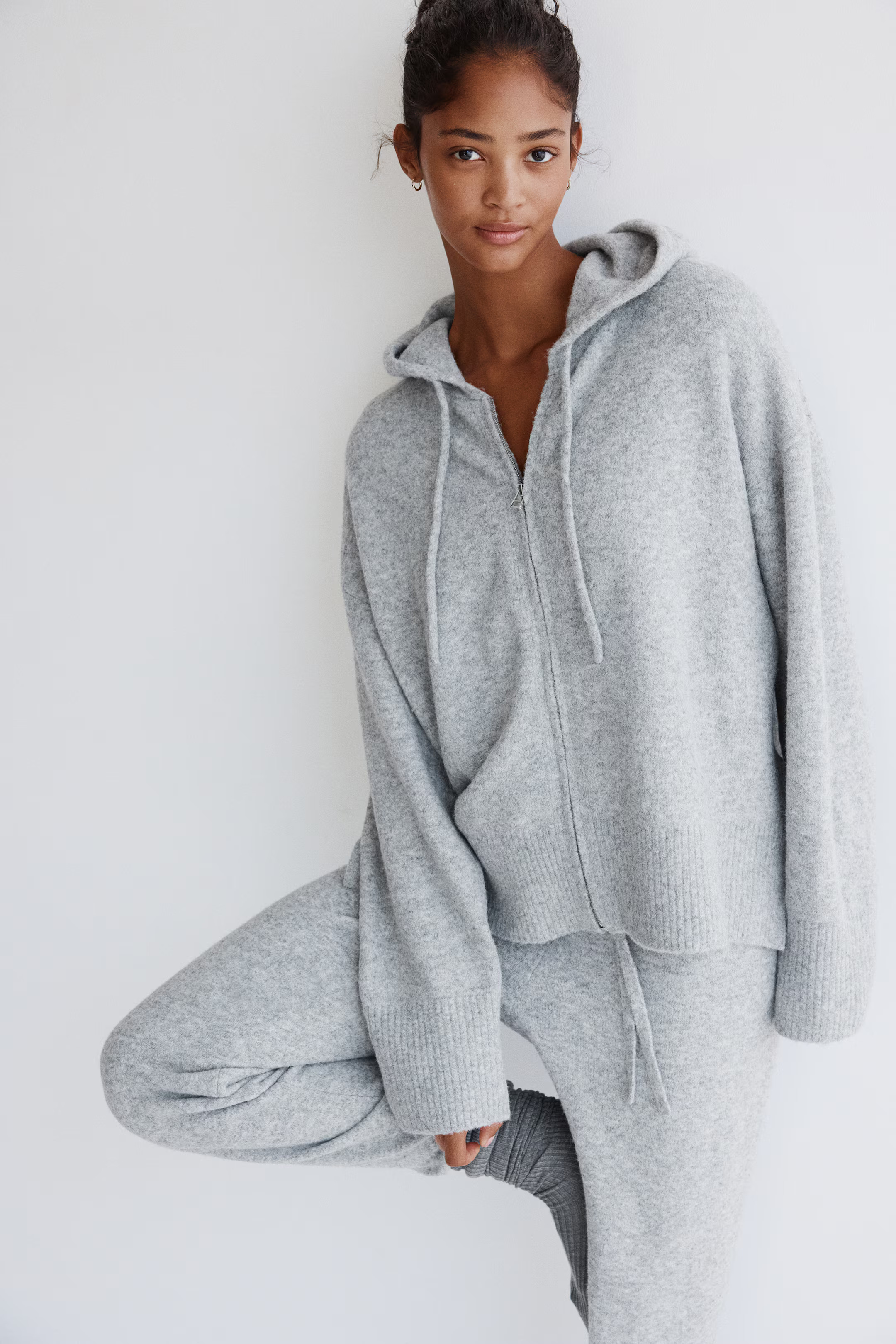 Knitted zip-through hoodie | H&M (UK, MY, IN, SG, PH, TW, HK)
