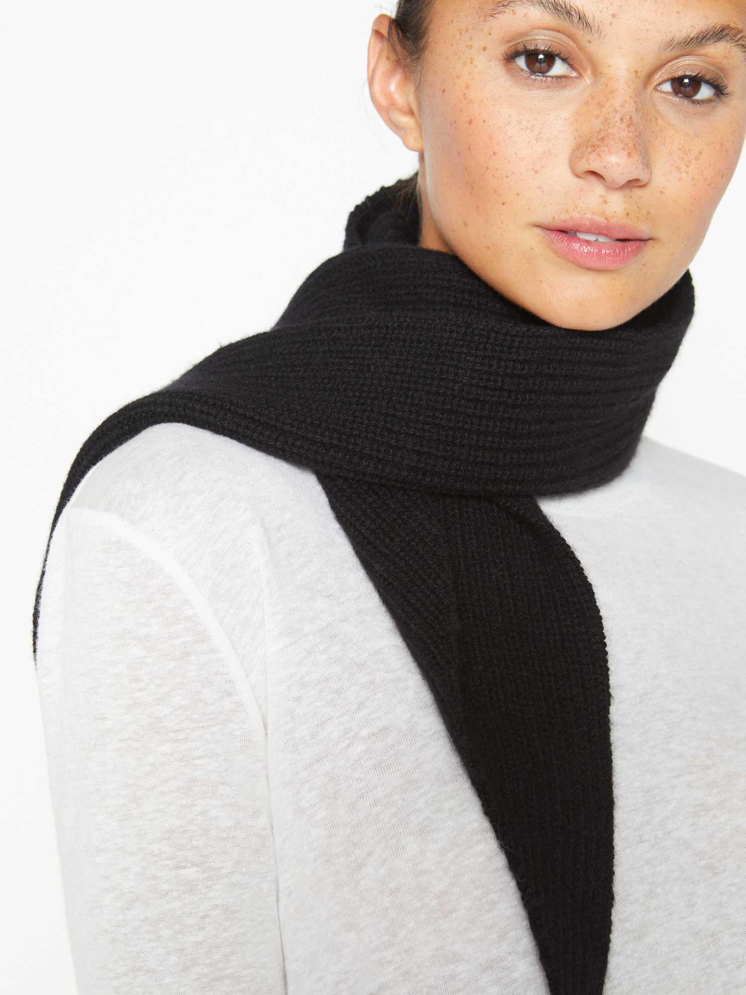 Brochu Walker Women's Cashmere Neck Tie, Black | Brochu Walker