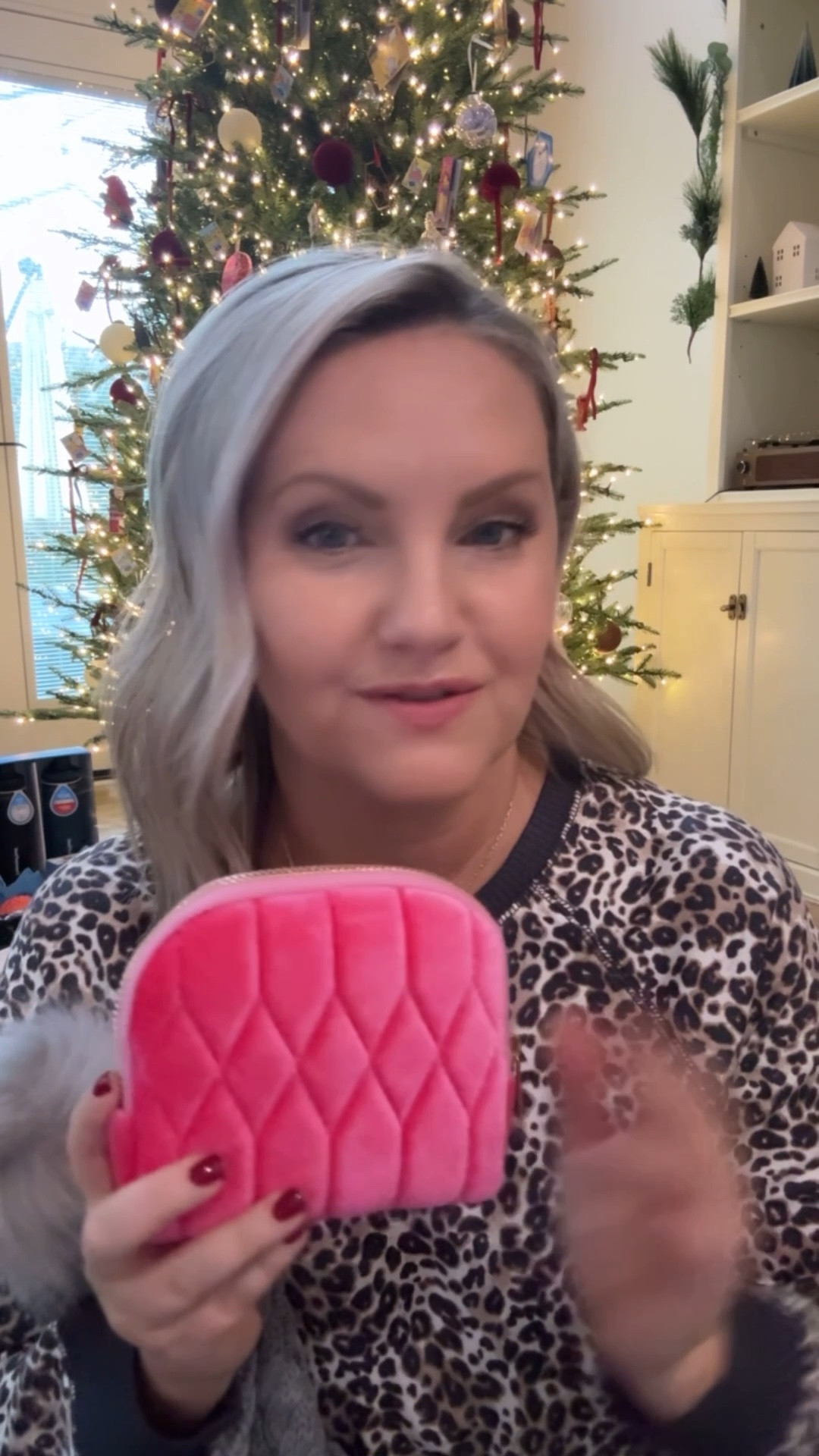 A few little gifts I got from Amazon! Also liking my super soft lounge/pj set! I’m in size small.


#LTKGiftGuide #LTKFindsUnder50 #LTKHoliday