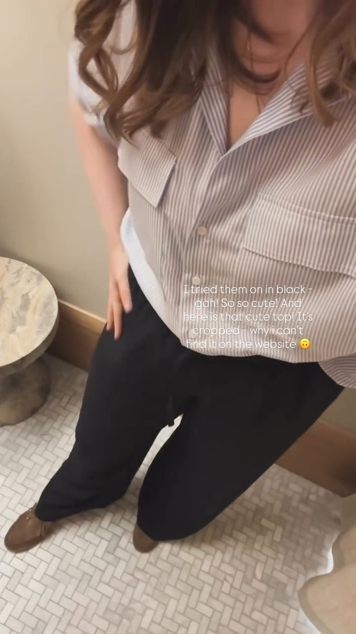 I tried them on in black - gah! So so cute! And here is that cute top! It’s cropped - why i can’t find it on the website 🙃 @aritzia
