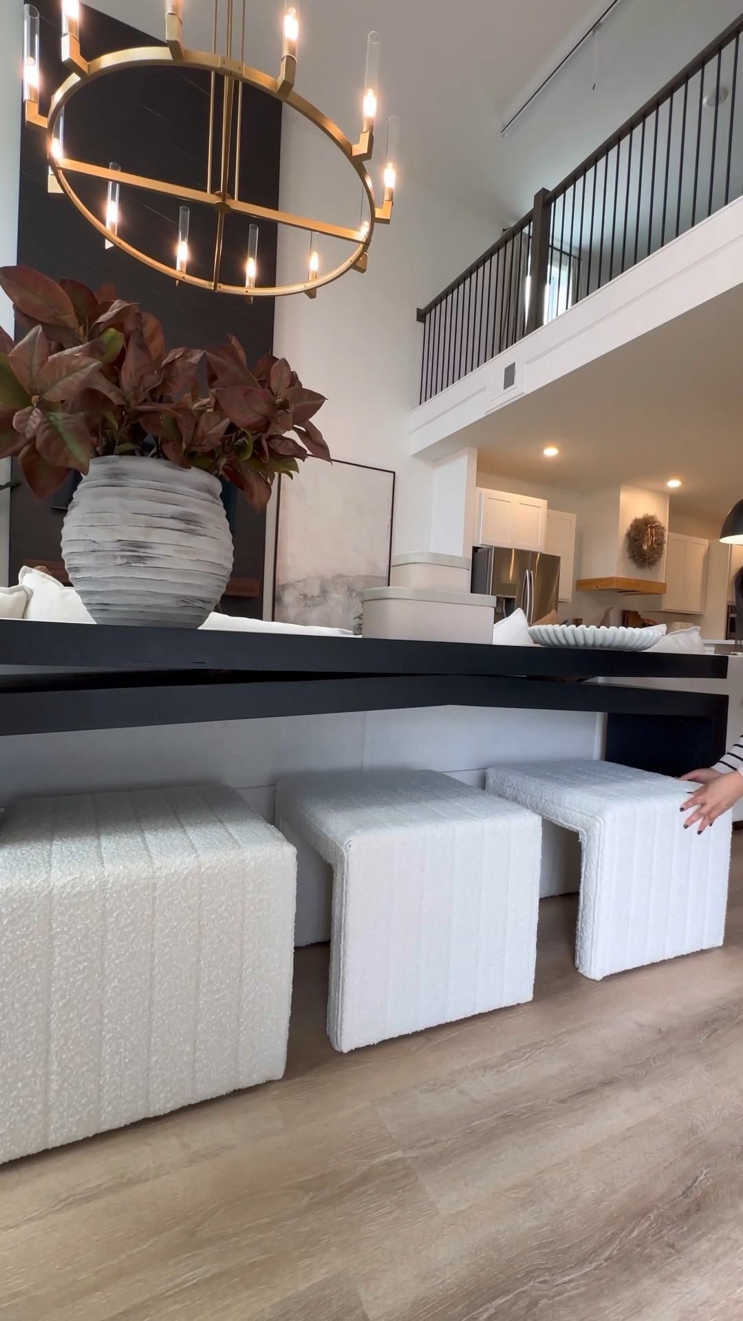 Achieve the luxe look on a budget with these white tufted boucle ottoman ❤️



Home
Home decor
White ottomans
Amazon home
Affordable home decor