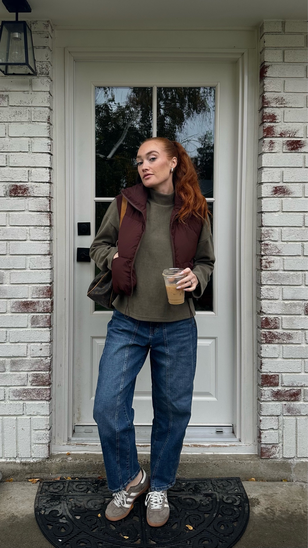 Would you believe me if I told you these barrel jeans are from Walmart?! 

#LTKStyleTip #LTKItBag #LTKSaleAlert