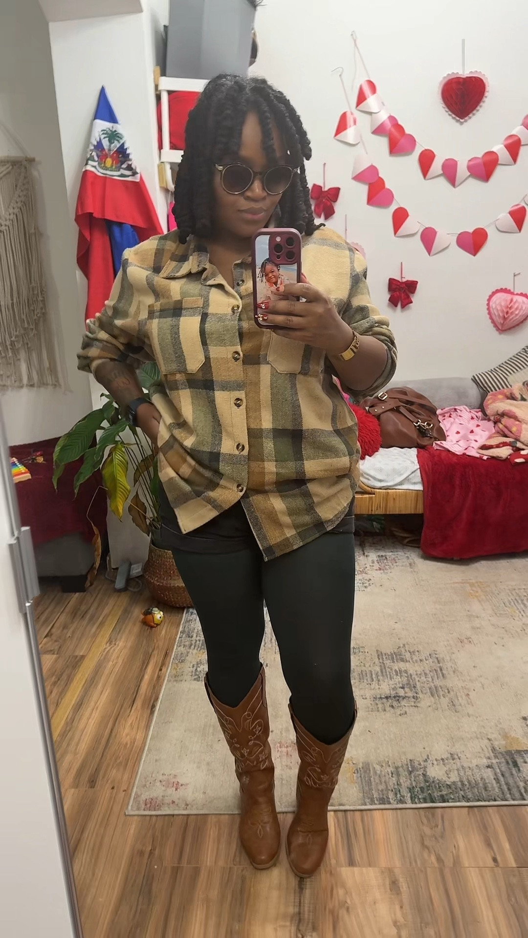 My date night look was cute AND comfy 🤍✨
We headed to TopGolf and this outfit was perfect for playing, laughing, and still feeling put together. Cozy flannel, easy layers, and my go to cowboy boots. I linked everything so you can shop the look.

#datenightoutfit #datenight #topgolfdatenight #flannelseason #cowboyboots #comfybutcute #casualdatenight #ltkstyle #ltkfinds #shopmylook #shoppingwithpriiincesss #atlantacreator #atlantablogger #everydayoutfits #momstyle

#LTKgrwm #LTKValentine #LTKootd
