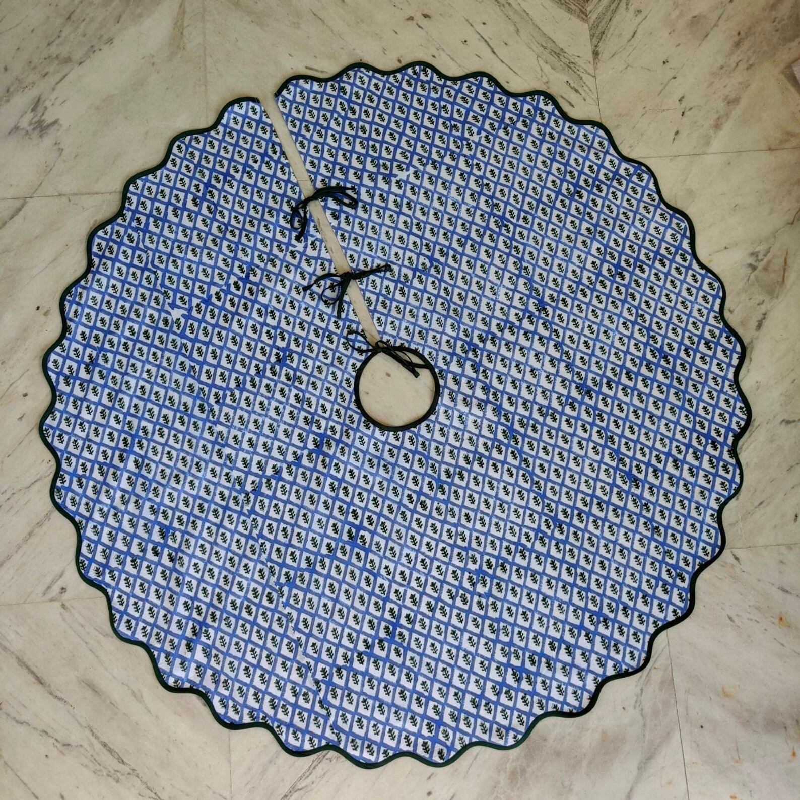 Christmas Scalloped Piping Green TREE Skirt Printed Blue Tree - Etsy | Etsy (US)