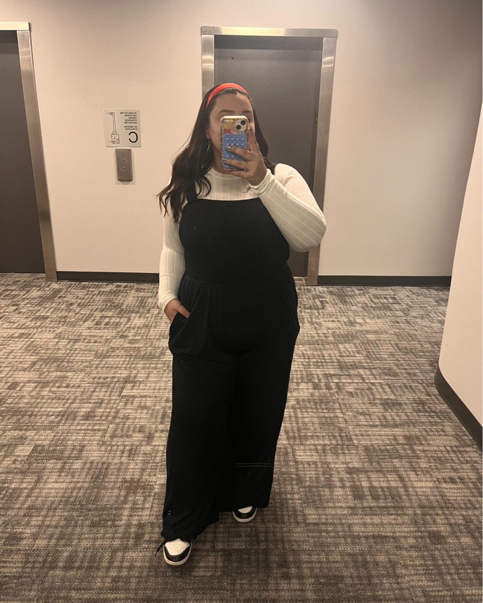 So soft so comfortable, I have been living in jumpsuits for my days in the office, of course entire outfit is Amazon and Nike sneakers 

plus size friendly midsize 


#LTKPlusSize #LTKSaleAlert #LTKFindsUnder50