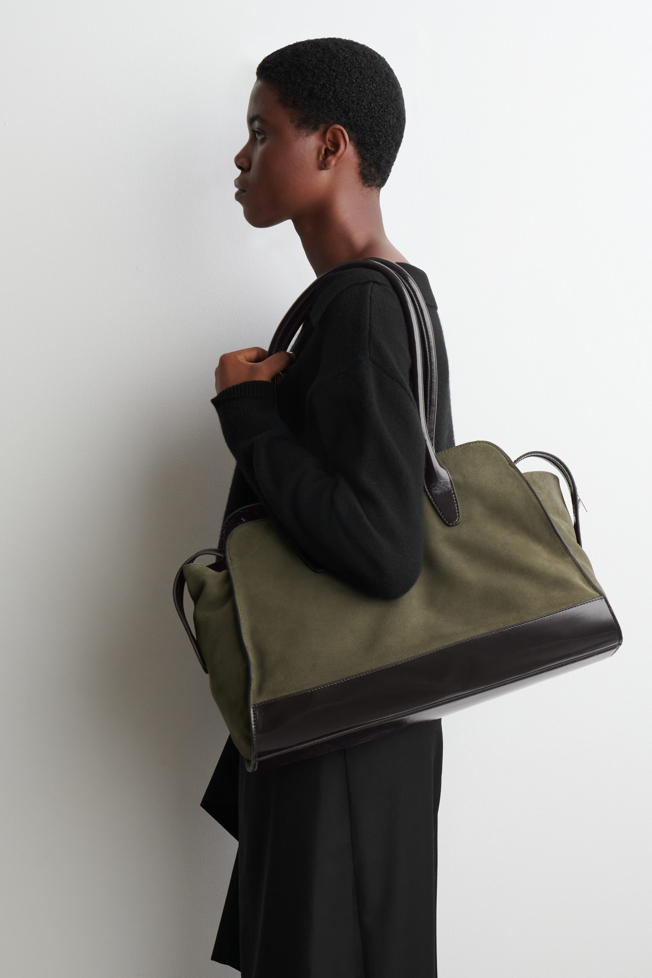 AVENUE TOTE BAG - SUEDE - TAUPE / DARK BROWN | COS US | COS (EU)