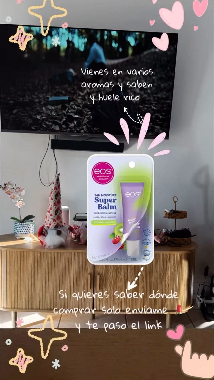 El  EOS Super Balm Raspberry Kiwi Splash 🫦👄que te ofrece 

1️⃣ ¡Labios hidratados por 24H! 💦 Descubre el nuevo EOS Super Balm con mantecas de cacao, karité y aguacate para un cuidado intenso. 🌿💋

2️⃣ Dile adiós a los labios secos ✨ Con ingredientes naturales y una textura ultra suave, este bálsamo es ideal para piel sensible. ¿Lista para probarlo? 😍💜

3️⃣ Un toque de frescura frutal 🍇🥝 El aroma irresistible de frambuesa y kiwi hará que quieras aplicarlo todo el día. ¡Hidratación + sabor en un solo paso! 💖

4️⃣ Cuidado sostenible 🌎 Formulado con karité natural y silvestre, este bálsamo no solo protege tus labios, sino también el planeta. 🌿♻️

5️⃣ El bálsamo que tus labios merecen 💋 Su fórmula cremosa y nutritiva lo hace perfecto para usar en cualquier momento. ¿Te animas a probarlo? 💜✨si es así escríbeme y te envío link 

#marcapersonal #eos #balsamoeos #ugccreator @eosproducts