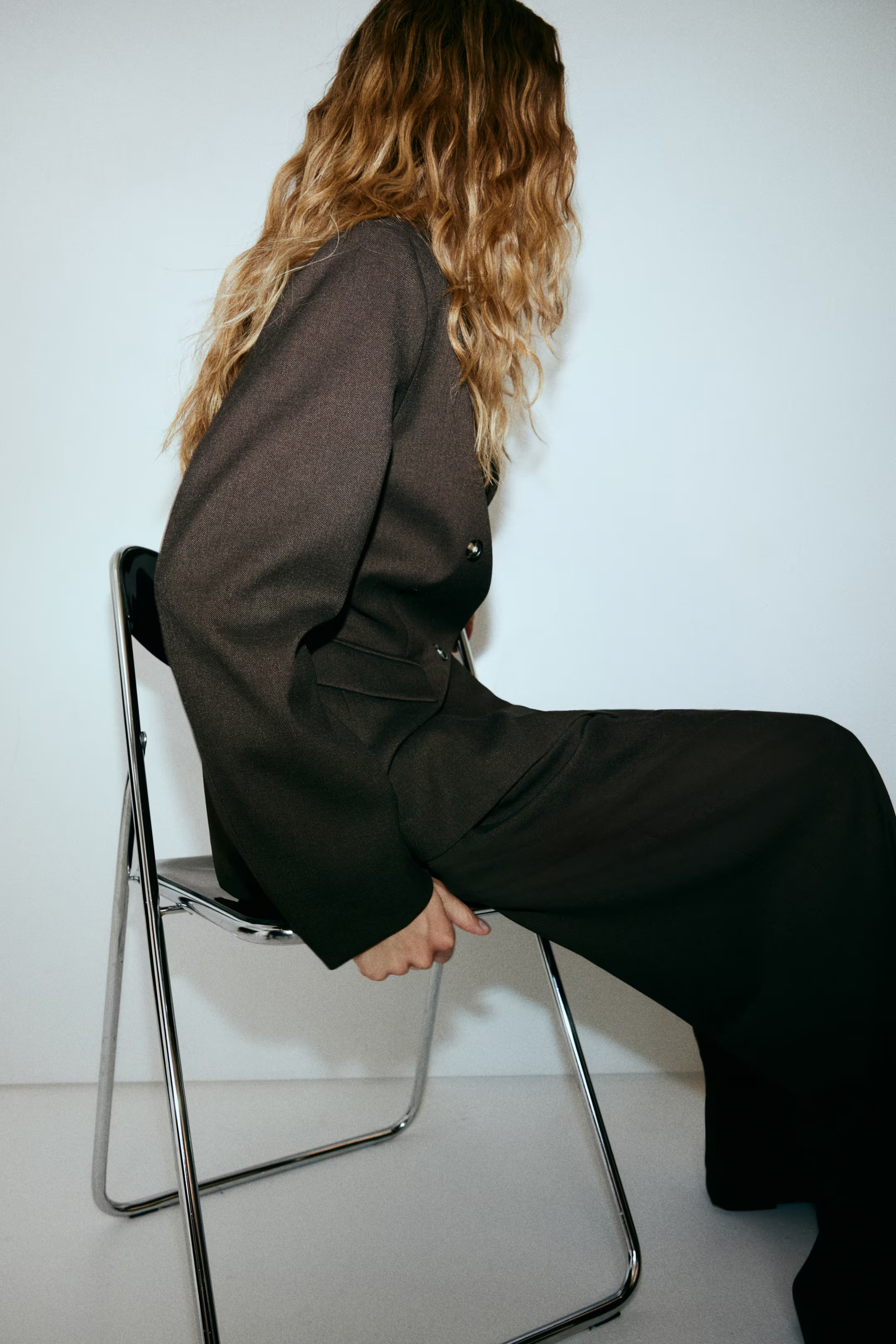 Double-breasted blazer | H&M (UK, MY, IN, SG, PH, TW, HK)