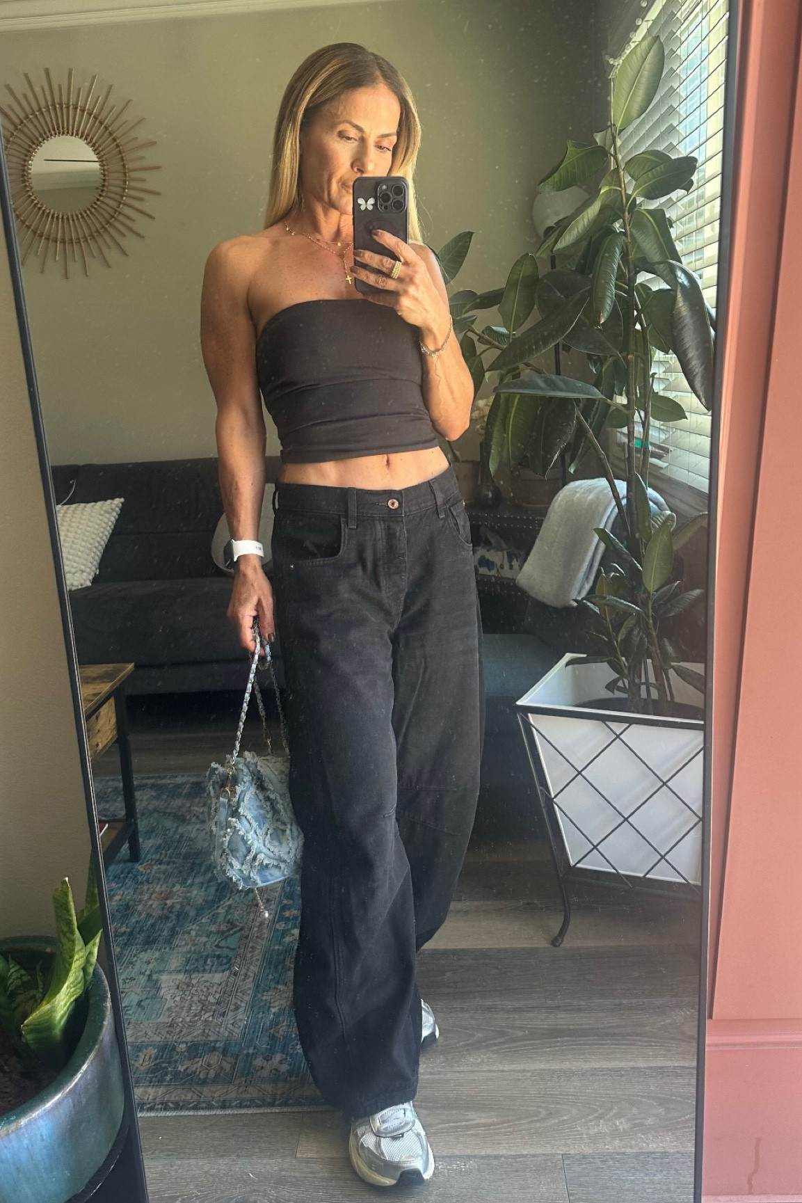 Comfy chic🖤

#LTKStyleTip #LTKActive #LTKItBag