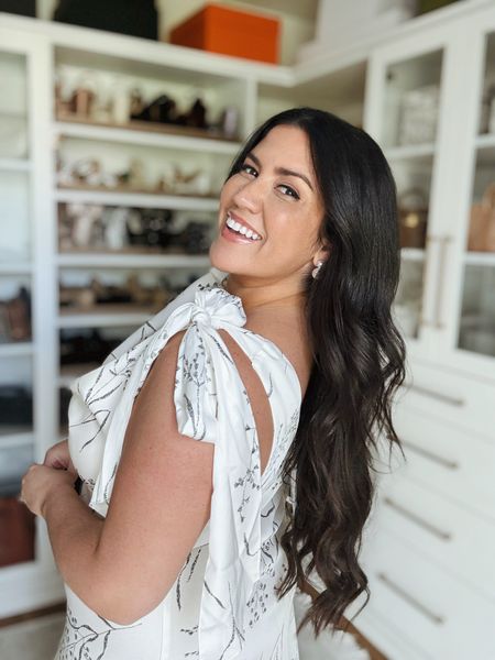 Some of my favorite Living proof hair products (including the best dry shampoo) are on sale now through May 13th! 25% off orders $50+ and FREE full-size dry shampoo with $75+ or jumbo-size dry shampoo with $100+ with my code: KARINA25

#LTKBeauty #LTKFindsUnder50 #LTKSaleAlert