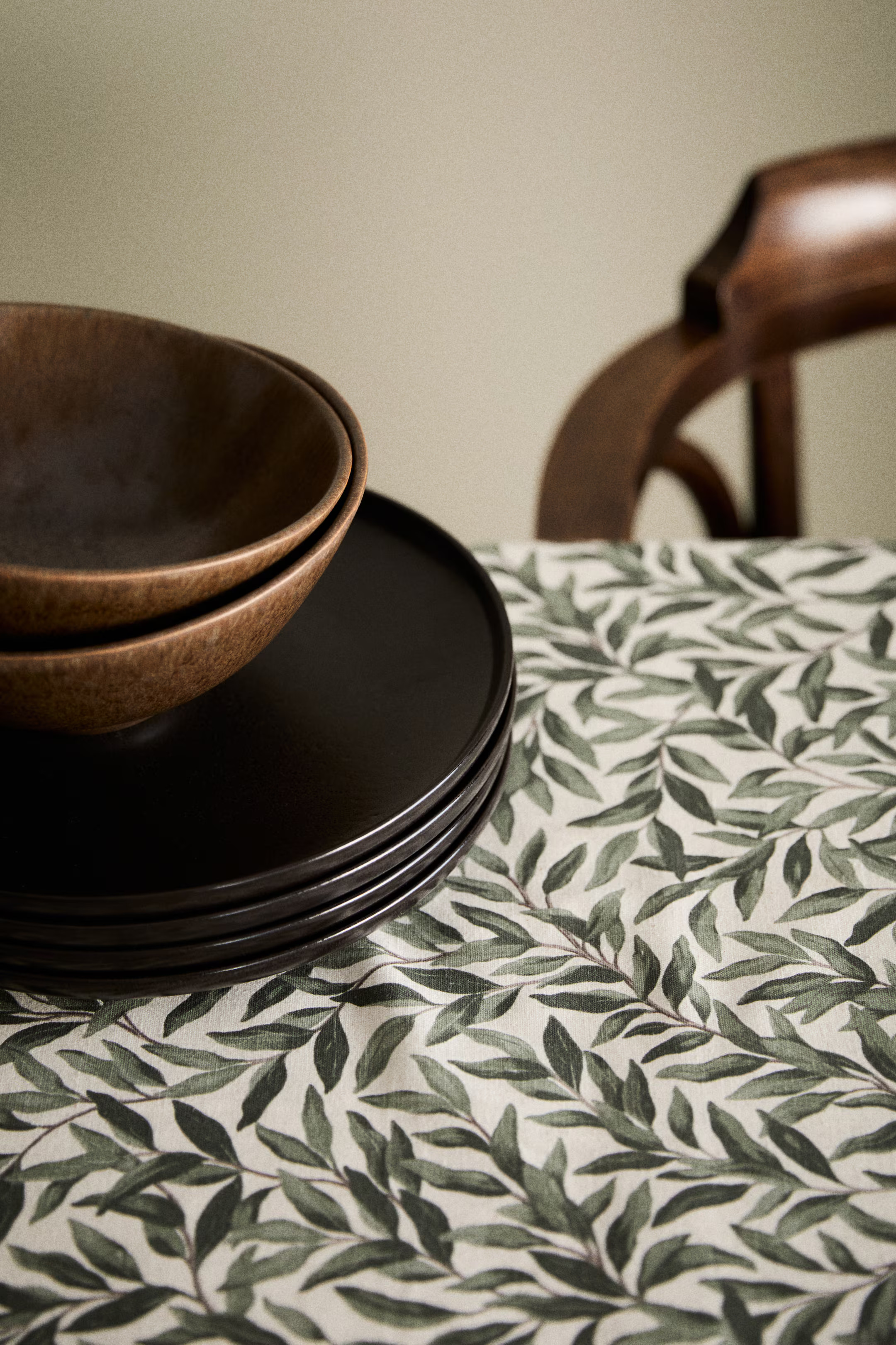 Patterned cotton tablecloth | H&M (UK, MY, IN, SG, PH, TW, HK)