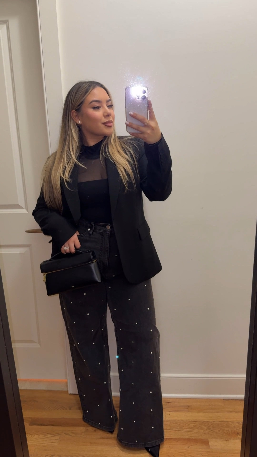 A simple yet festive outfit🖤✨ 

Bodysuit: L 
Jeans: 12 (these are sold out but I linked a similar pair) 
Blazer: L

#LTKMidsize #LTKHoliday #LTKSeasonal