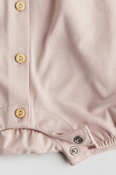 Light dusty pink | H&M (US + CA)