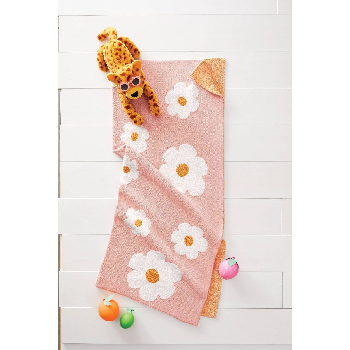48"x58" Knit Kids' Throw Daisy Pink - Pillowfort™ | Target