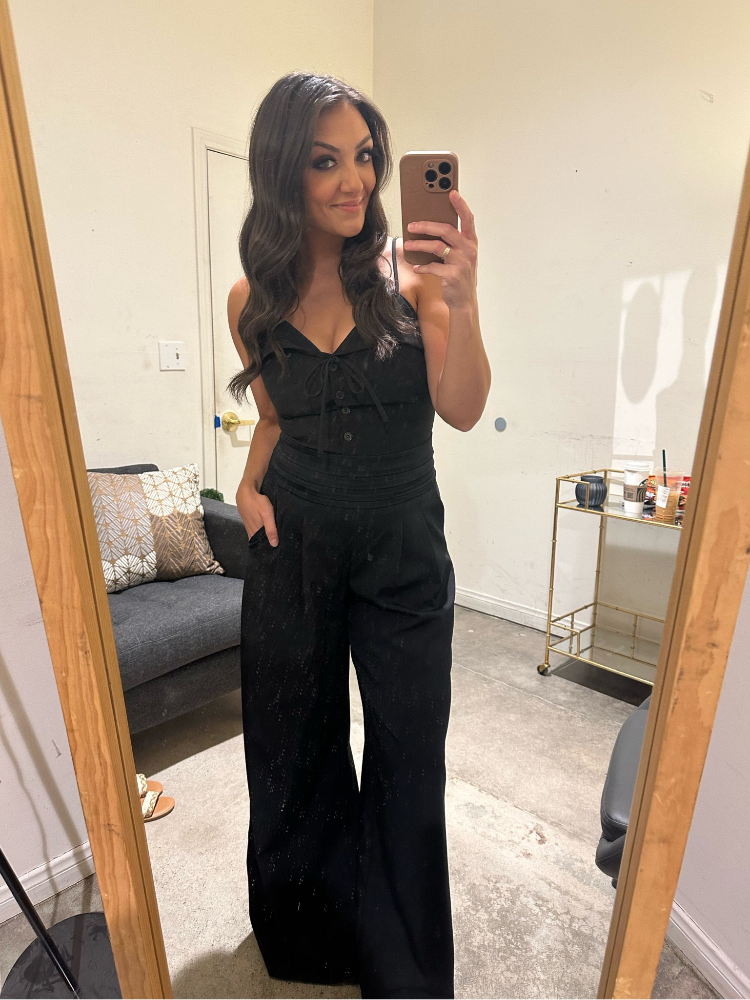 Not a jumpsuit — a $25 top & 19.99 pants. (NY&Co, which isn’t on LTK!)
Wearing M in both