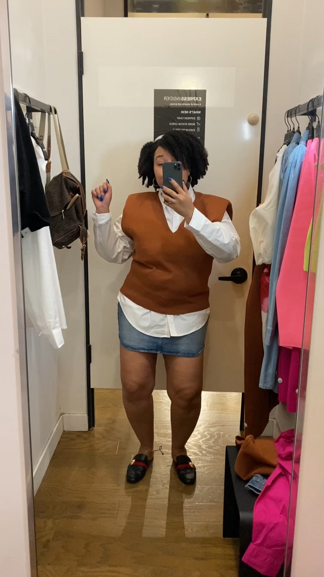 I found the cutest mini denim skirt that can be styled so many different ways. I’m in love. You totally need it in your closet! 

Denim skirt
Mini skirt 
Boyfriend shirt
Blue denim skirt 
short skirt
Express 
Express clothes
Vacation outfit 
Spring outfit 
Festival outfit 
Country concert outfit 

#LTKstyletip #LTKFestival #LTKcurves