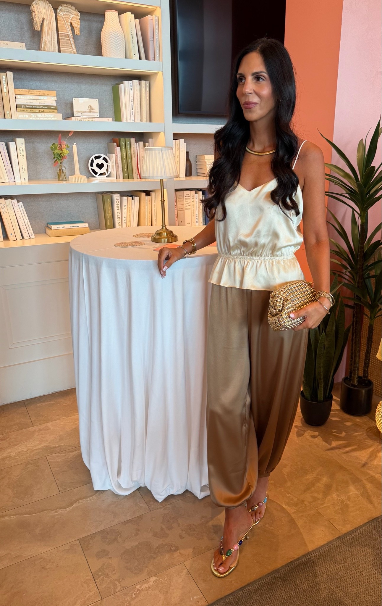 Day 1 LTKCON check-in and cocktail party 
Love these neutral vibes - so comfortable and you can add a little bit of suede texture to bring it into fall 
Top- small 
Pants- small 
Amazon designer look for less shoes

#LTKU #LTKOver40 #LTKCon
