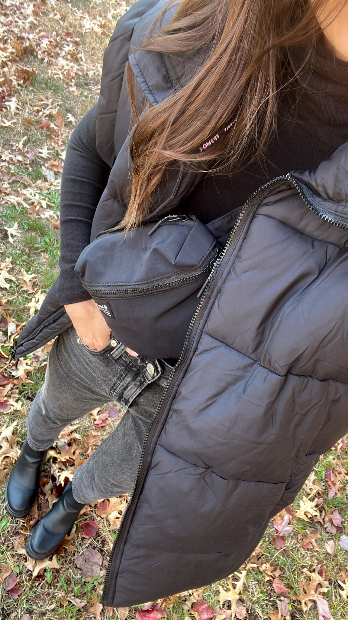 Wearing xs in puffer vest
Turtleneck bodysuit tts & so comfy 
Jeans tts 
Belt bag

#LTKHoliday #LTKSeasonal