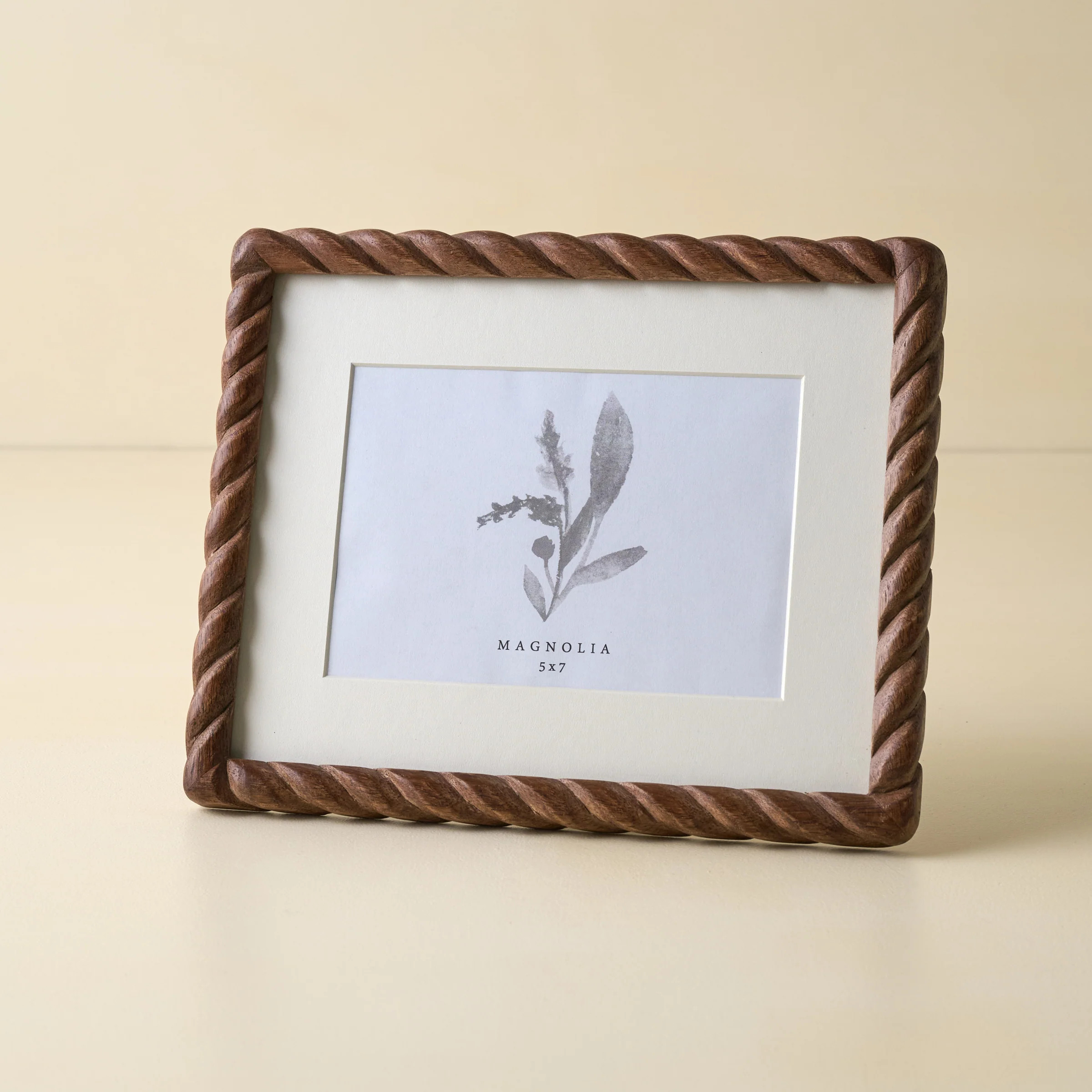 Lorrie Twisted Wood Frame | Magnolia