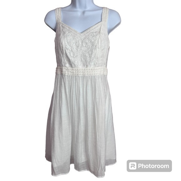 LOFT off white flowy dress size 4 petite | Poshmark