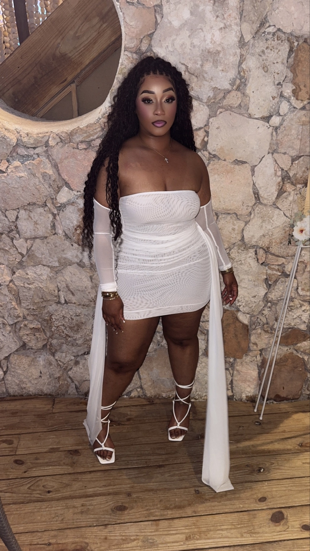 Hey Beauties 🩷

Last night the all white was everything 🌬️🤍 I’m wearing the dress in a size large and the shorts in size XL but I recommend sizing down one or two sizes 🩷

I’m 5’8 225 pounds for sizing reference

#LTKgrwm #LTKootd #LTKMidsize