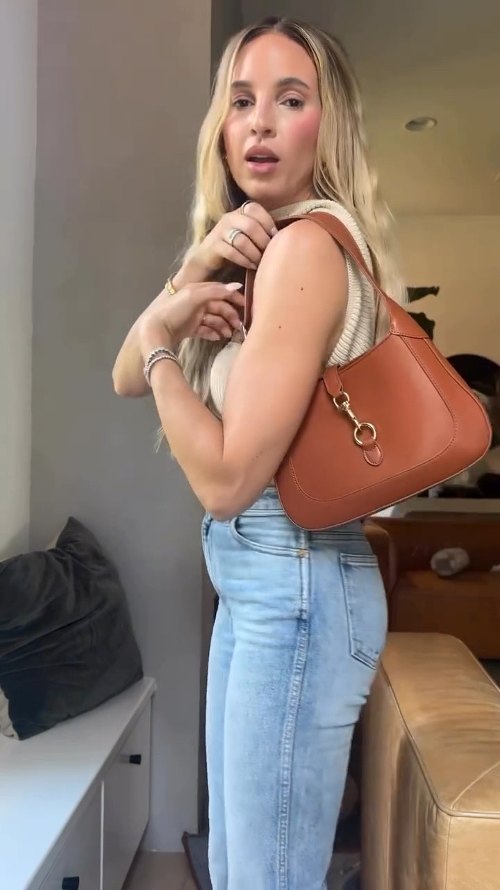 *pats self on back for this one (ok i must confess. My friend @thaliavila shared this cutie with me so l guess pat on her back)
anyway, such a great Gucci inspired bag if u ask me



#LTKSaleAlert #LTKItBag #LTKFindsUnder50