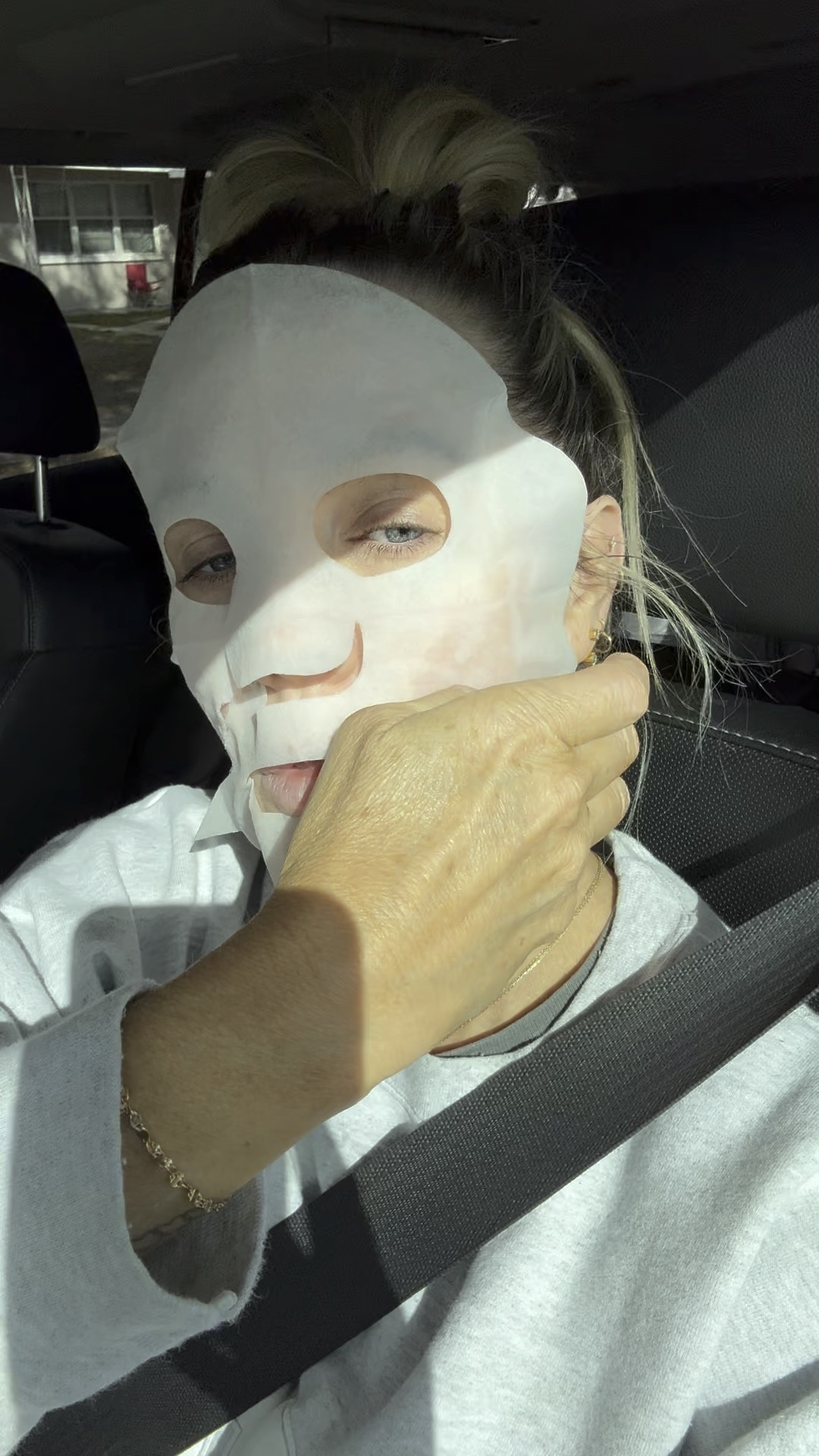 Glow baby glow- this is one of fav masks.. so hydrating 

#LTKGiftGuide #LTKbeauty #LTKVideo