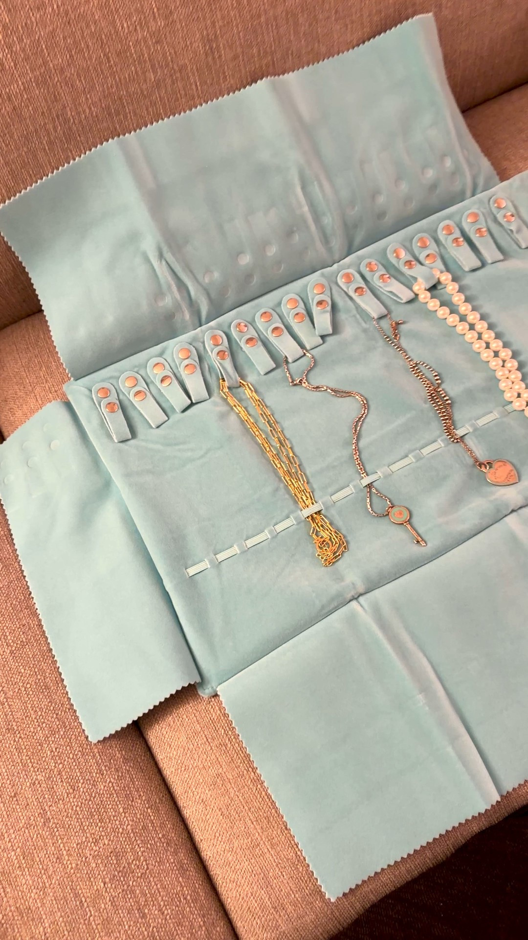 The best jewelry roll for necklaces! Perfect for travel



#LTKHoliday #LTKTravel #LTKGiftGuide