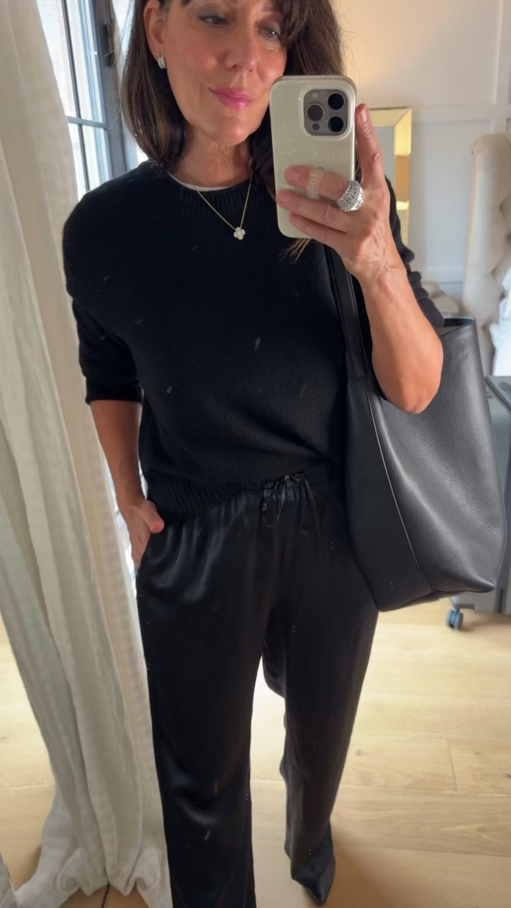 Quince cashmere and silk drawstring pants. Wearing medium in the pants and these have pockets! Cashmere sweater and tee ($16) both medium 

@onequince  #quincepartner

#LTKWorkwear #LTKTravel #LTKCon