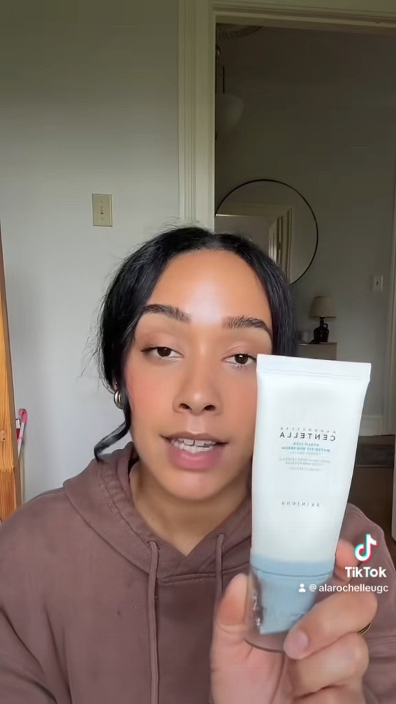THE BEST SPF OF ALL TIME IS 23% OFF!!‼️🚨I’m talking NO white cast, glowy, dewy, hydrated and protected skin! RUN!! 🏃🏽‍♀️ #LTKUnder25 

#LTKsummer #LTKbeauty #LTKsale