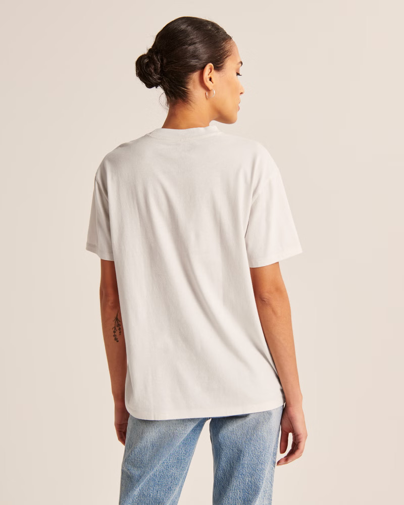 Shown In cream dolphins | Abercrombie & Fitch (US)