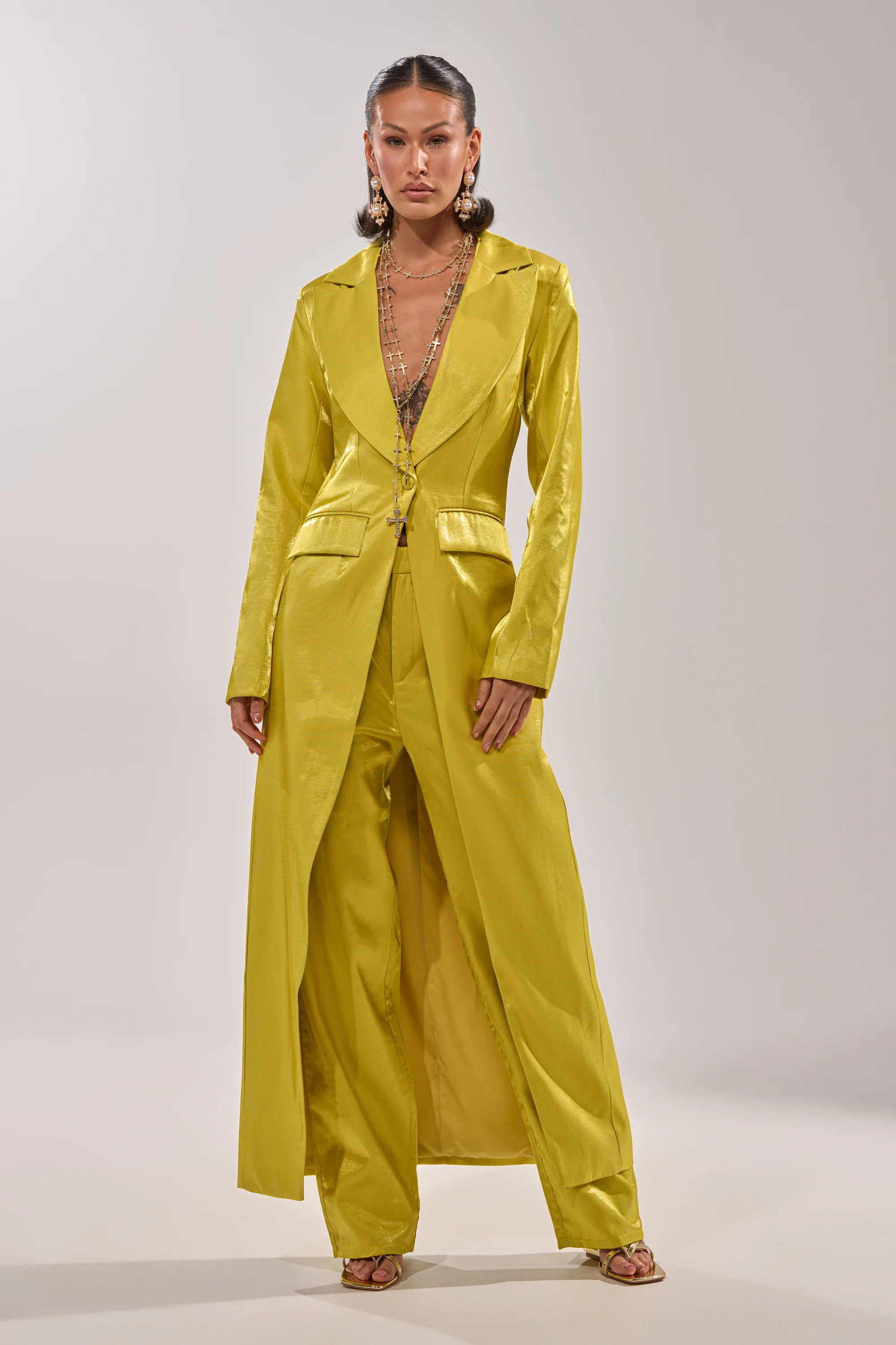 CLEO TRENCH IN CHARTREUSE | AKIRA