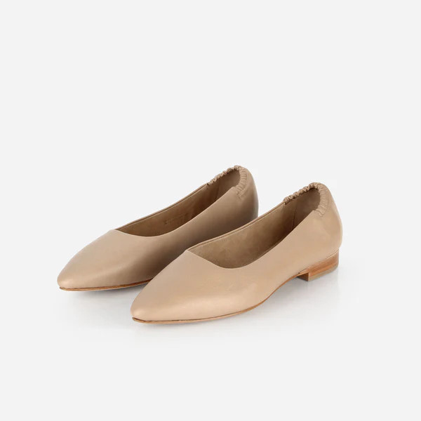 The On-The-Go Ballet Flat Biscotti | Poppy Barley