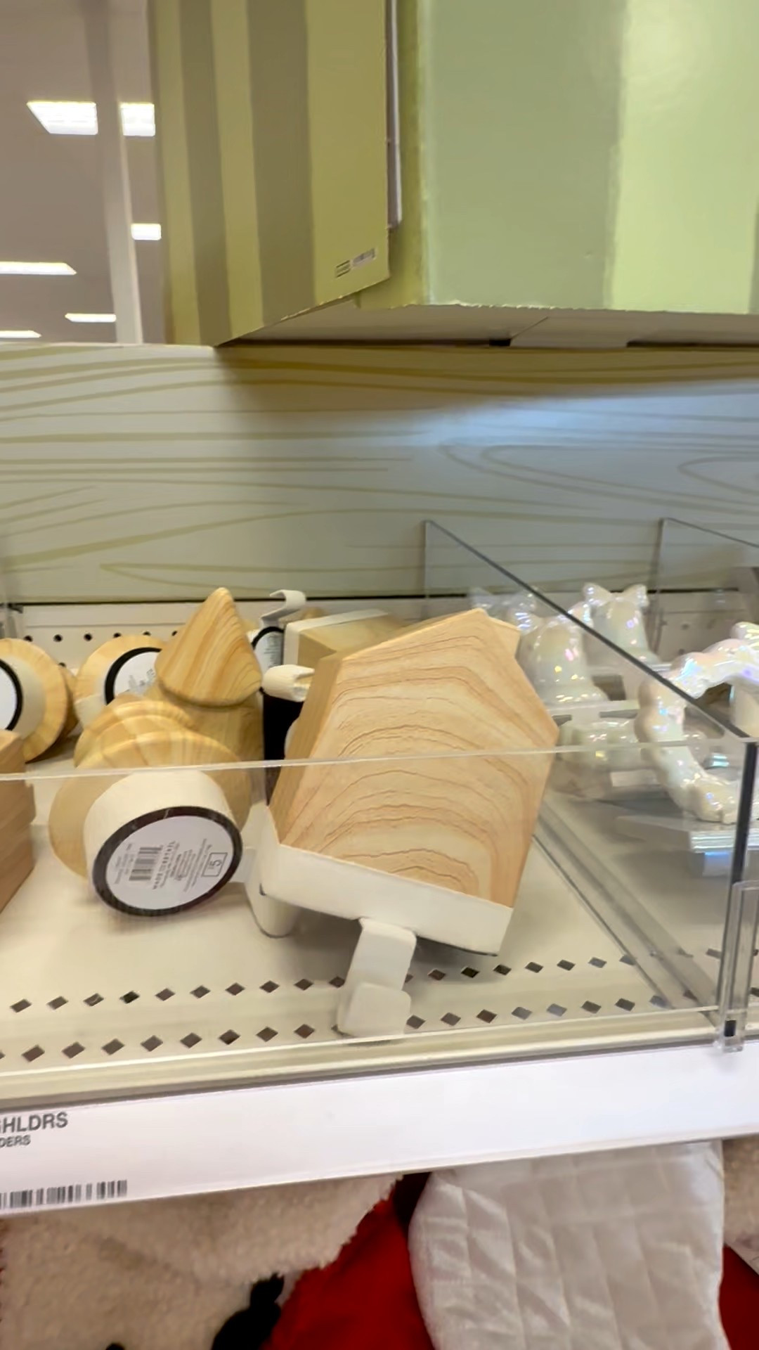 I found these super cute stocking holders! They’re less than $10.00!!!!! 🎄🧑‍🎄🎅

#LTKFindsUnder50 #LTKSeasonal #LTKHome

#LTKFindsUnder50 #LTKSeasonal #LTKHome