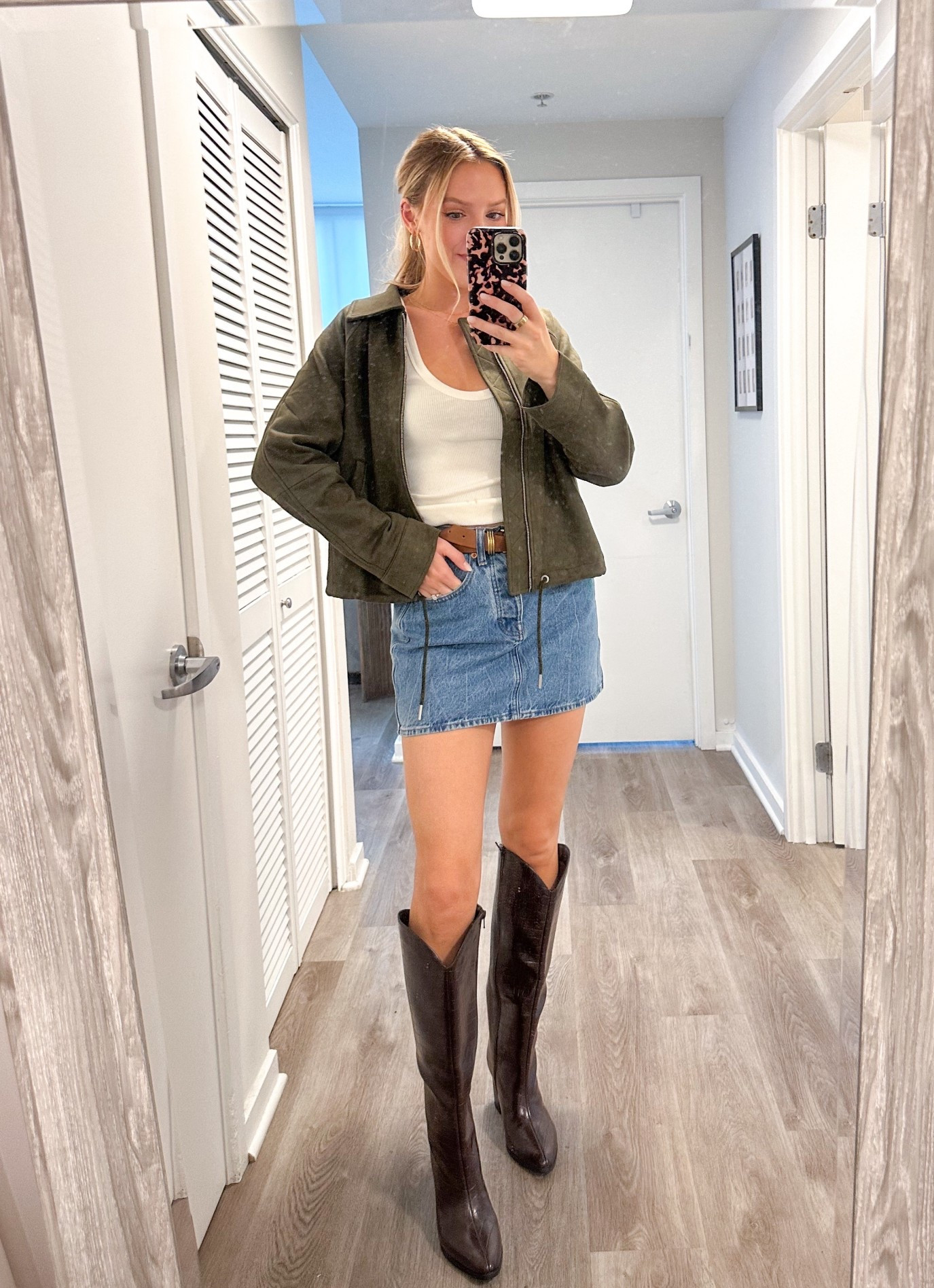 Jacket, tank and boots are all 40% off for Cyber Monday at Targett

#LTKFindsUnder100 #LTKCyberWeek #LTKSaleAlert