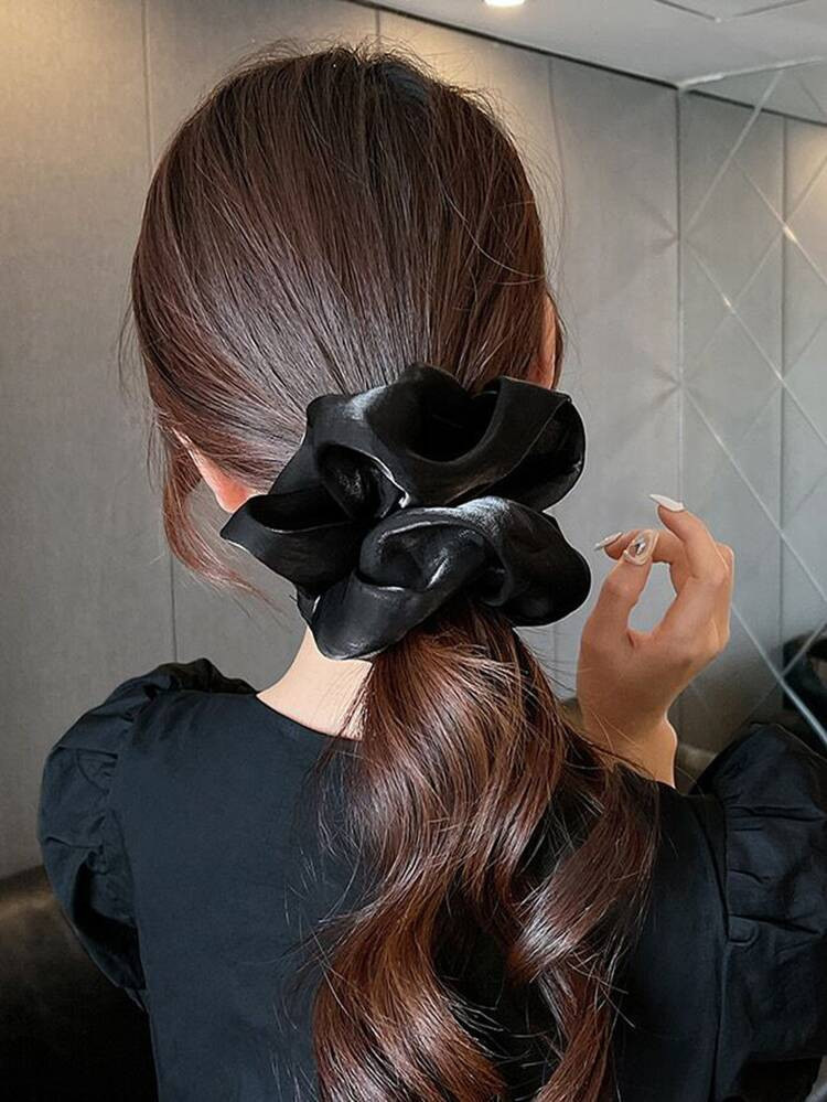 Minimalist Solid Scrunchie | SHEIN