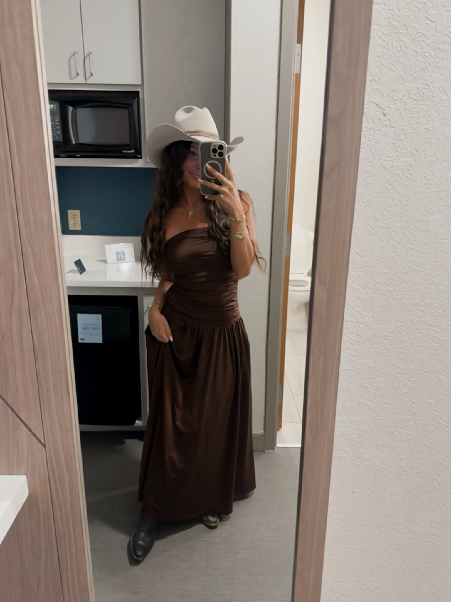 OBSESSED with this drop waist chocolate brown dress! So easy to dress up or down! Loves it with cowboy boots and a cowboy hat 

#LTKParties #LTKWedding #LTKFindsUnder100