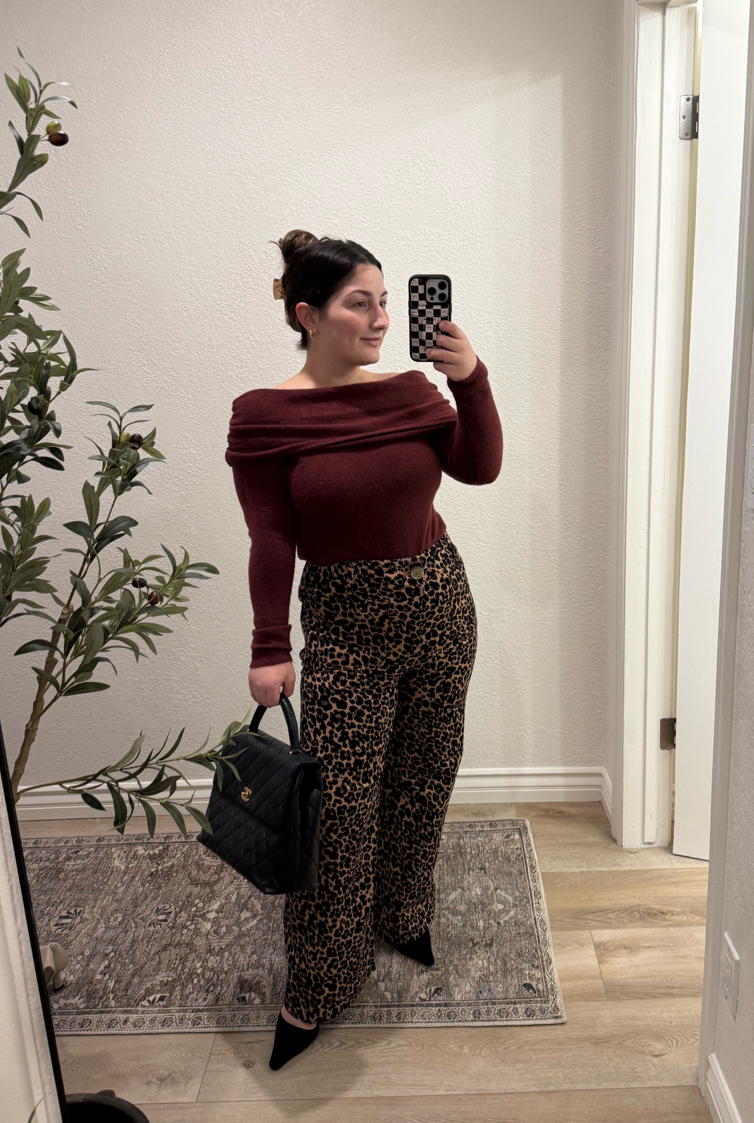 Petite friendly leopard pants!! Use code: shelli30 for 30% off ends 11/24

Pants size 29 (regular length) they are currently sold out in petite but the regular length is perfect on me!! They run pretty true to size! If you are in between sizes then size down

Sweater size small 

Thanksgiving outfit

#LTKSaleAlert #LTKHoliday #LTKCyberWeek