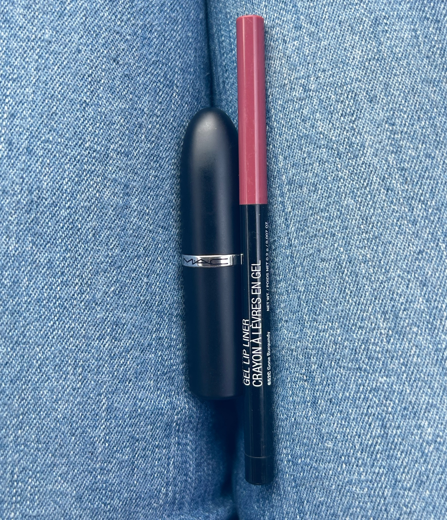 one of my fav combos💋
lip liner/ wet&wild “gone burgundy”
mac lipstick// go retro