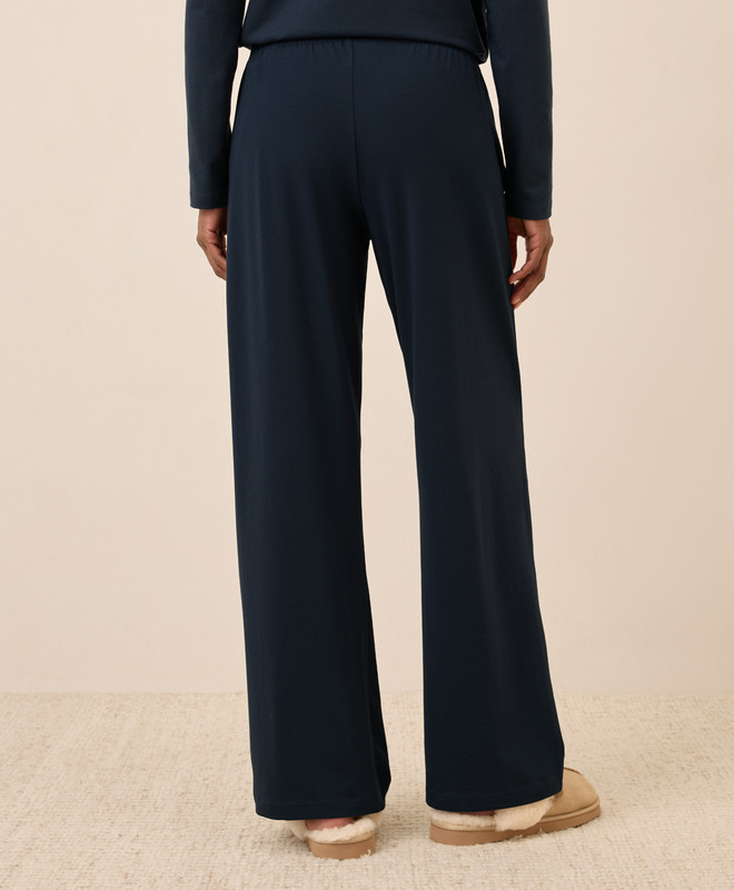 Women’s Cool Stretch Cabin Set made with Organic Cotton | Pact | Pact Apparel