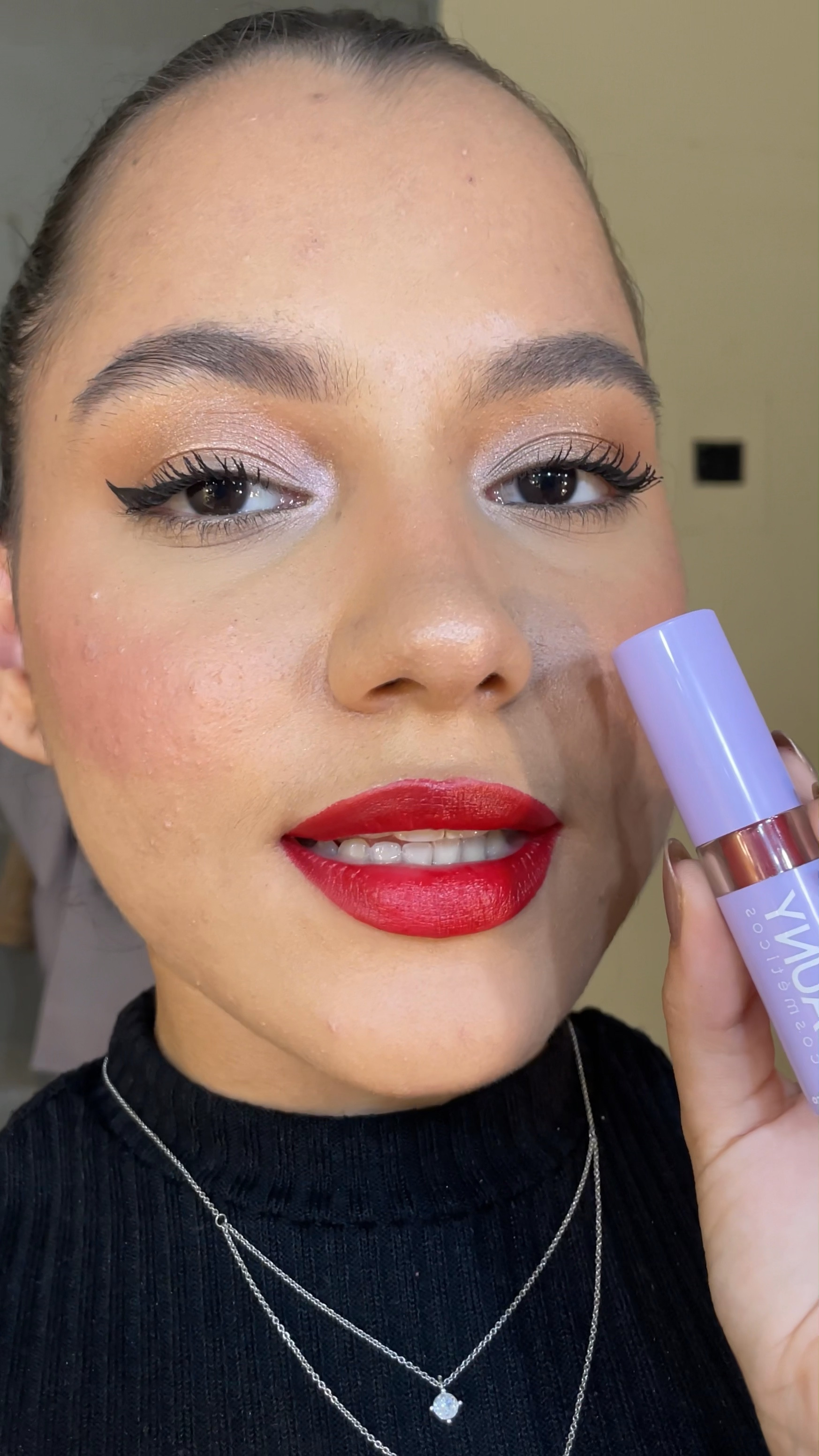 Vermelhão poderoso❤️

#LTKbrasil #LTKbeleza